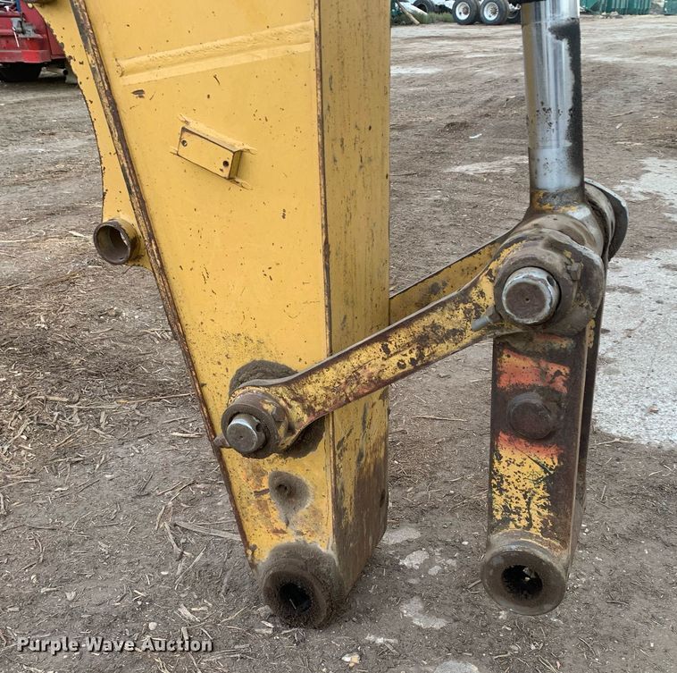 image for item JT9674 2004 Caterpillar  320C L excavator