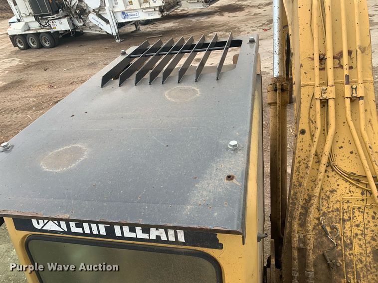 image for item JT9674 2004 Caterpillar  320C L excavator