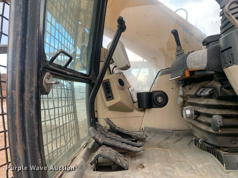 image for item JT9674 2004 Caterpillar  320C L excavator