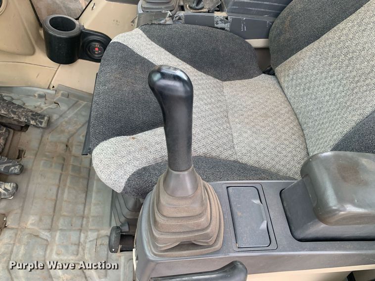 image for item JT9674 2004 Caterpillar  320C L excavator