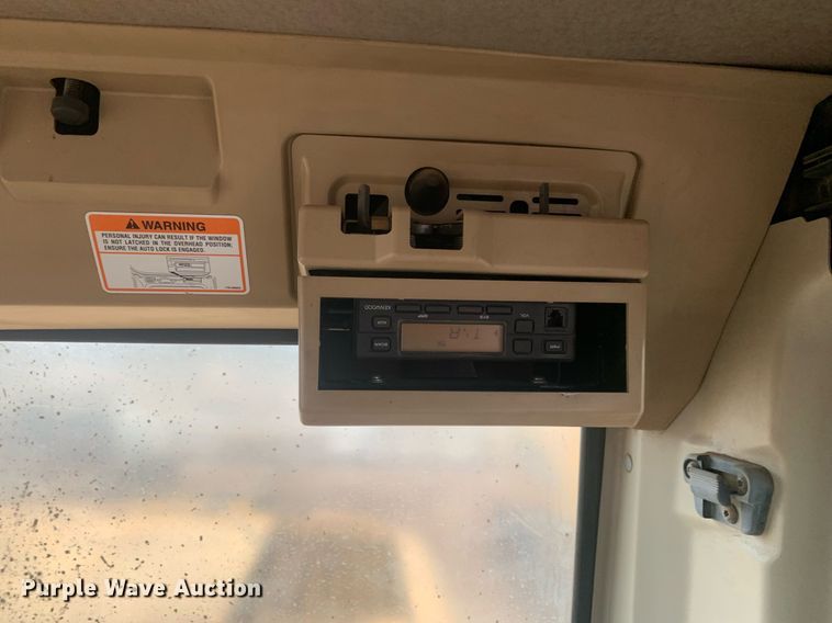 image for item JT9674 2004 Caterpillar  320C L excavator