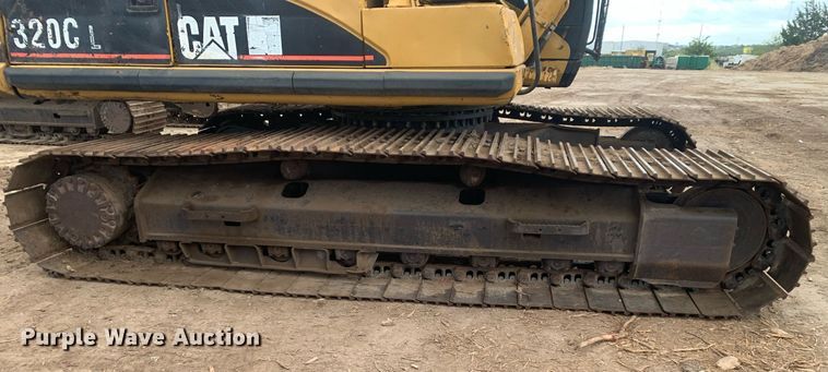 image for item JT9674 2004 Caterpillar  320C L excavator