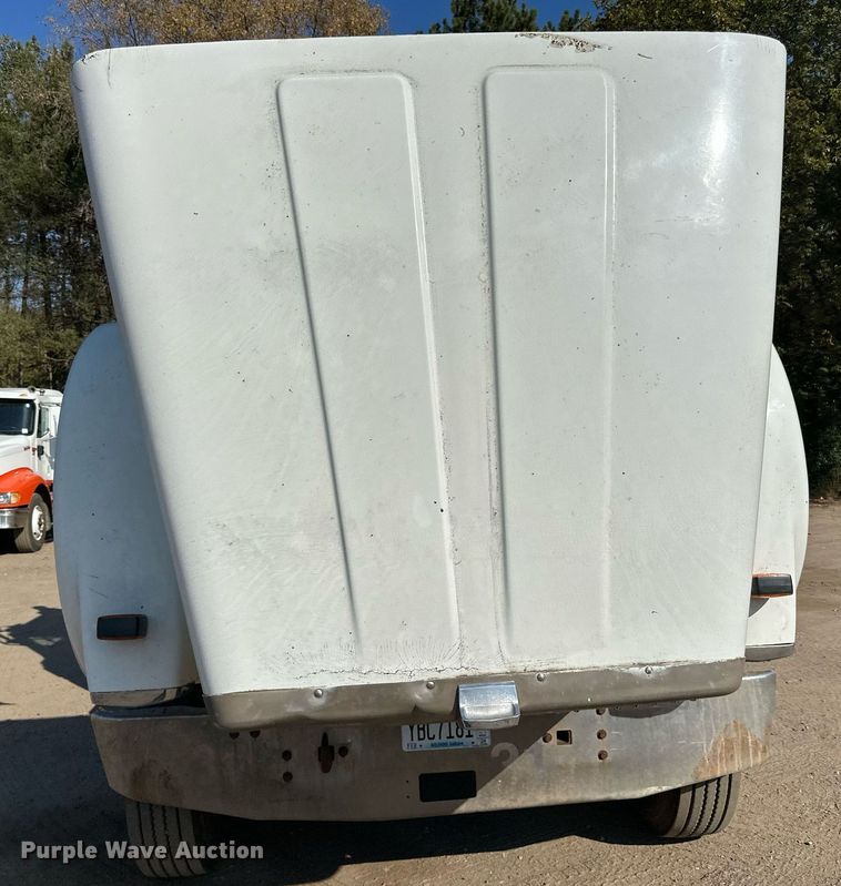 image for item LR9520 1989 International  F9370 semi truck