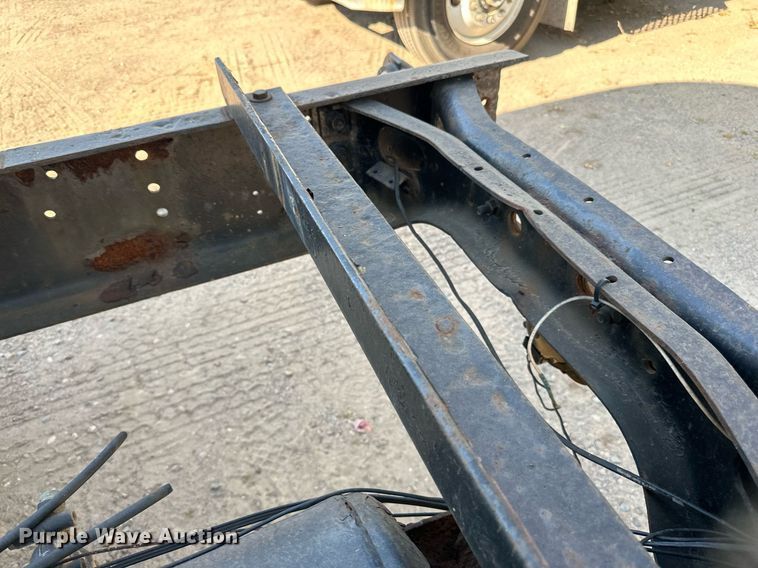 image for item LR9521 1993 International  8200 tank truck