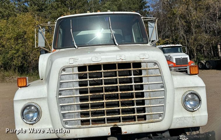 image for item LR9523 1980 Ford  8000 water truck