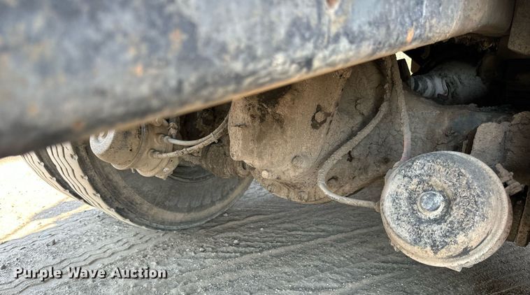 image for item LR9523 1980 Ford  8000 water truck