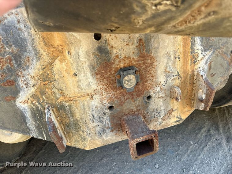 image for item LR9523 1980 Ford  8000 water truck