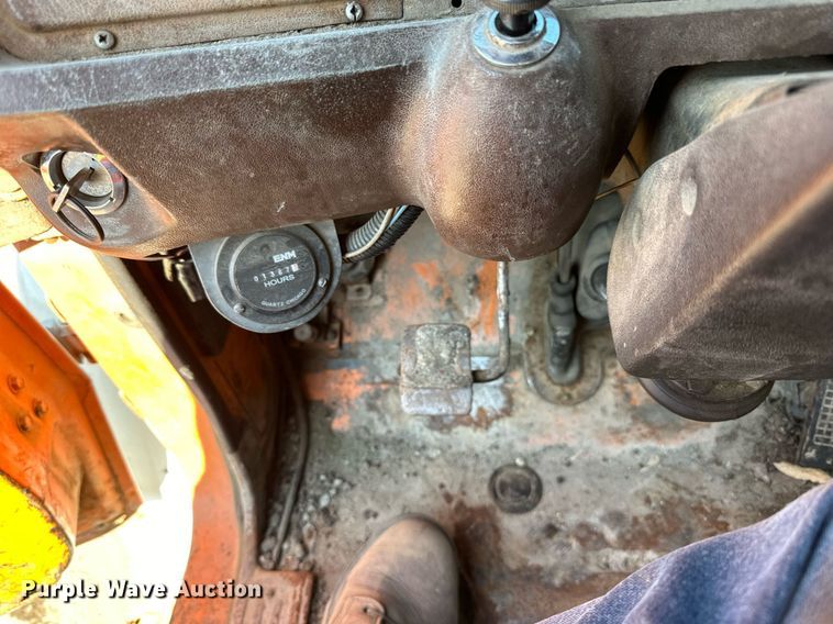 image for item LR9523 1980 Ford  8000 water truck