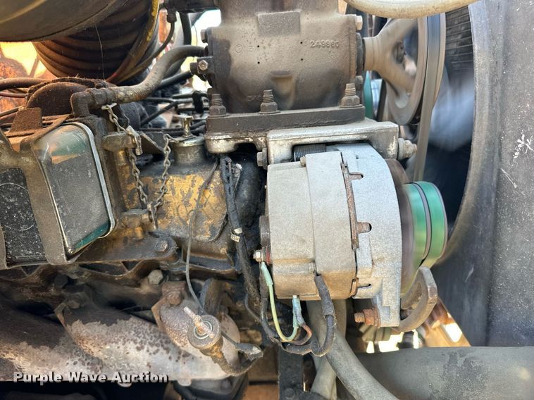 image for item LR9523 1980 Ford  8000 water truck