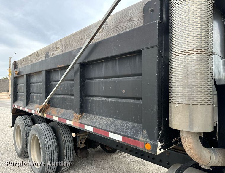 image for item MS9882 1998 Mack  CH613 MaxiCruise dump truck