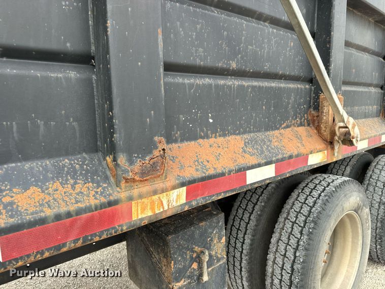 image for item MS9882 1998 Mack  CH613 MaxiCruise dump truck