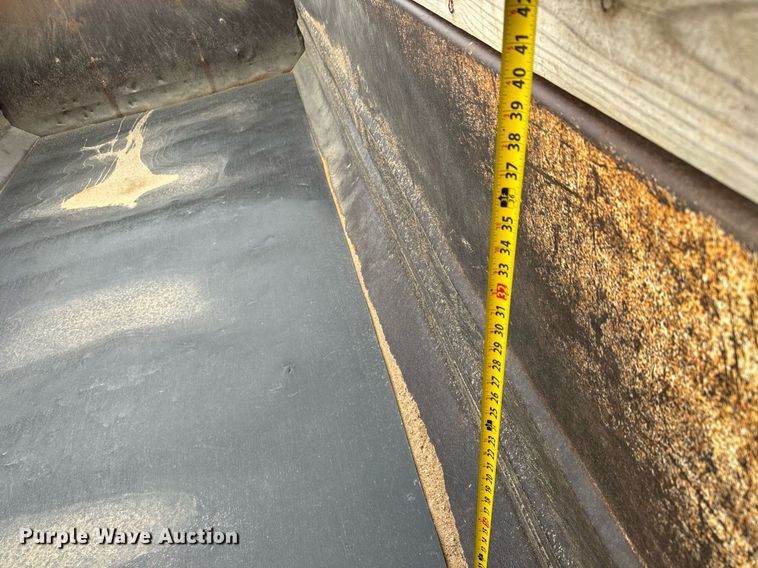 image for item MS9882 1998 Mack  CH613 MaxiCruise dump truck