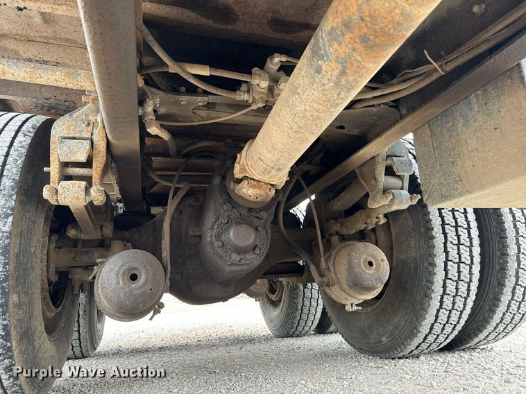 image for item MS9882 1998 Mack  CH613 MaxiCruise dump truck