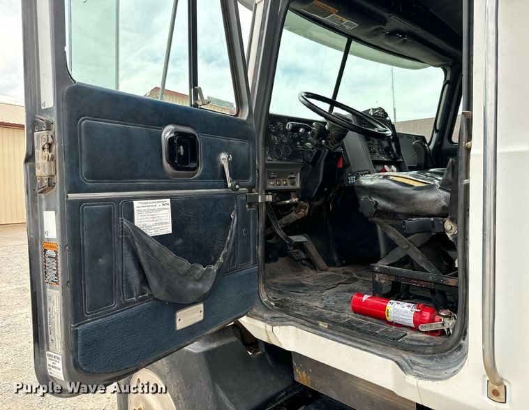 image for item MS9882 1998 Mack  CH613 MaxiCruise dump truck