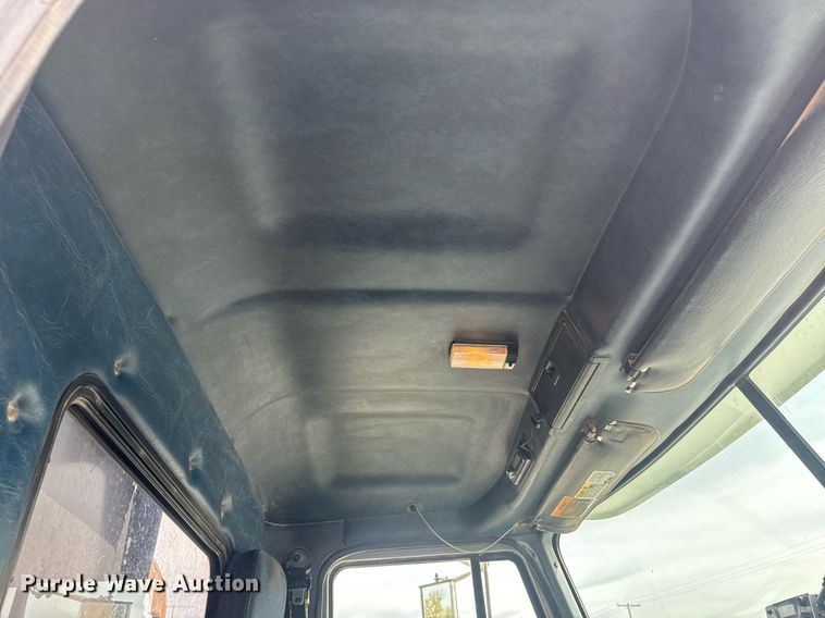 image for item MS9882 1998 Mack  CH613 MaxiCruise dump truck