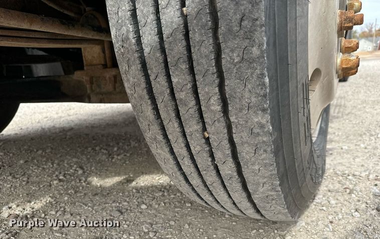 image for item MS9882 1998 Mack  CH613 MaxiCruise dump truck