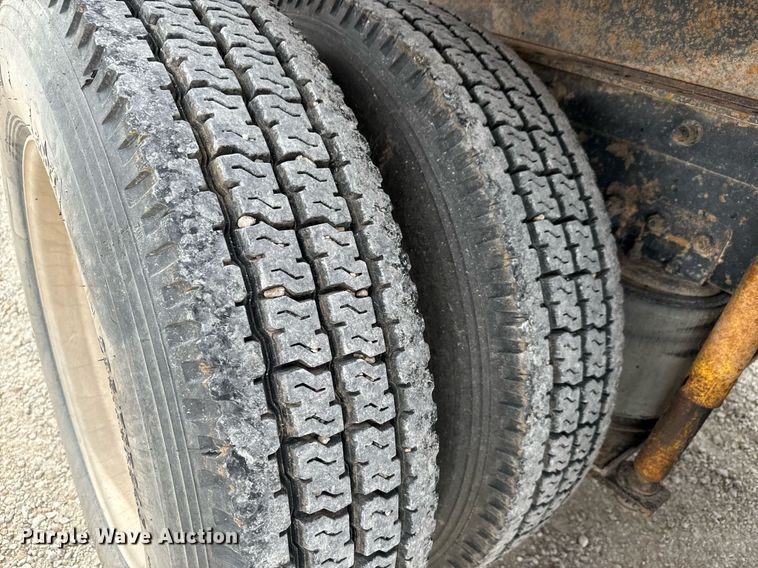 image for item MS9882 1998 Mack  CH613 MaxiCruise dump truck