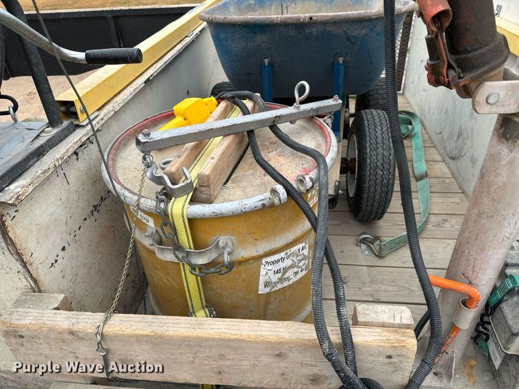 image for item MS9940 2003 PJ CF202 curb equipment trailer