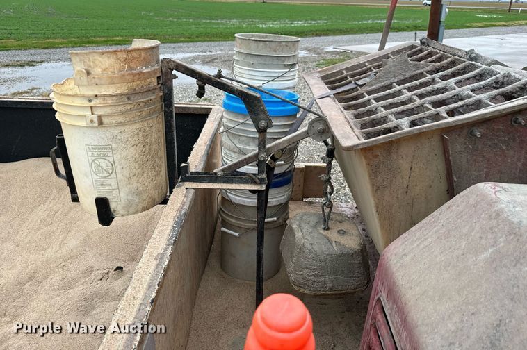 image for item MS9940 2003 PJ CF202 curb equipment trailer