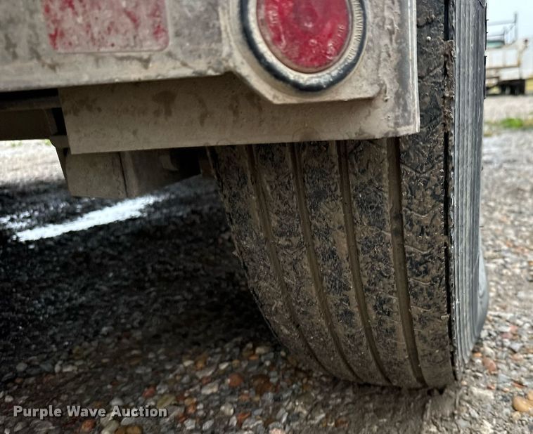 image for item MS9940 2003 PJ CF202 curb equipment trailer