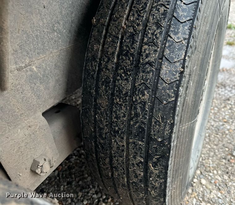 image for item MS9940 2003 PJ CF202 curb equipment trailer