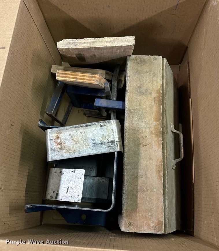 image for item MS9940 2003 PJ CF202 curb equipment trailer