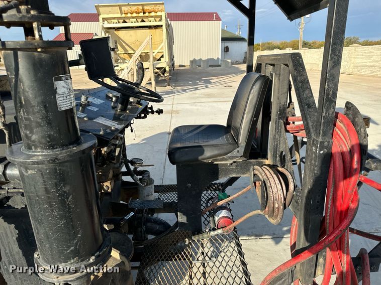 image for item MS9944 Blastcrete  DA-350  seal coat applicator 