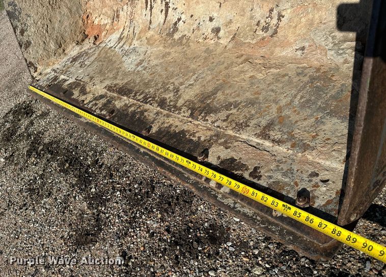 image for item MS9945 1999 New Holland 655E backhoe