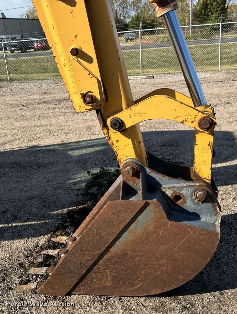 image for item MS9945 1999 New Holland 655E backhoe