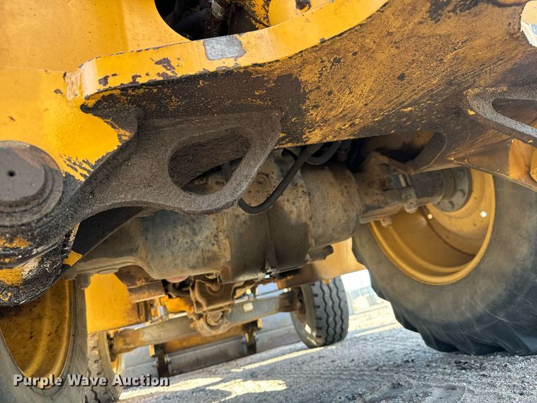 image for item MS9945 1999 New Holland 655E backhoe