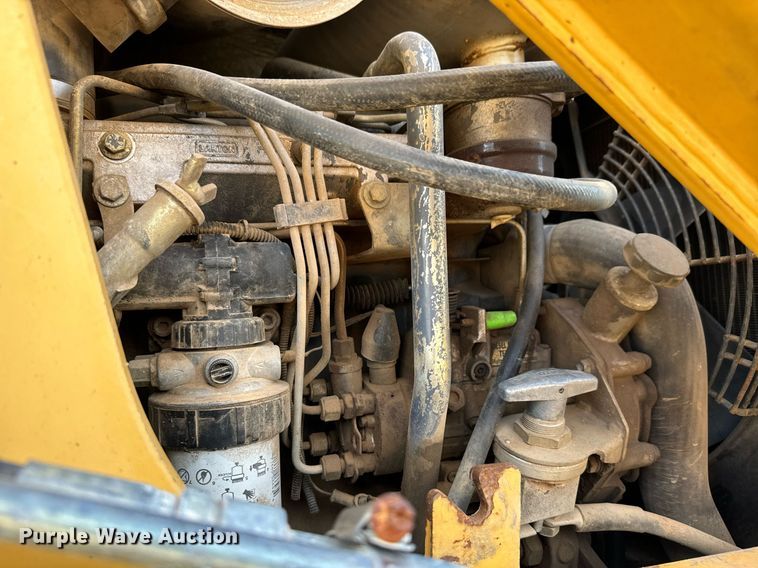 image for item MS9945 1999 New Holland 655E backhoe