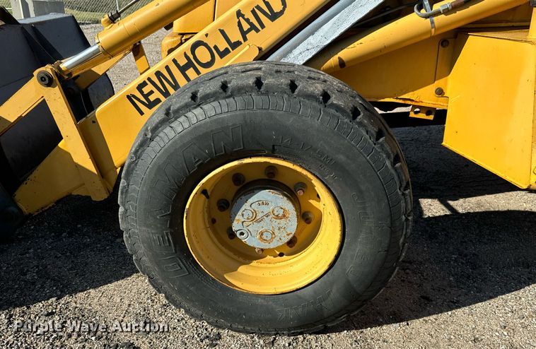 image for item MS9945 1999 New Holland 655E backhoe