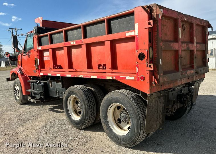 image for item MS9950 2001 Sterling LT7500 dump truck
