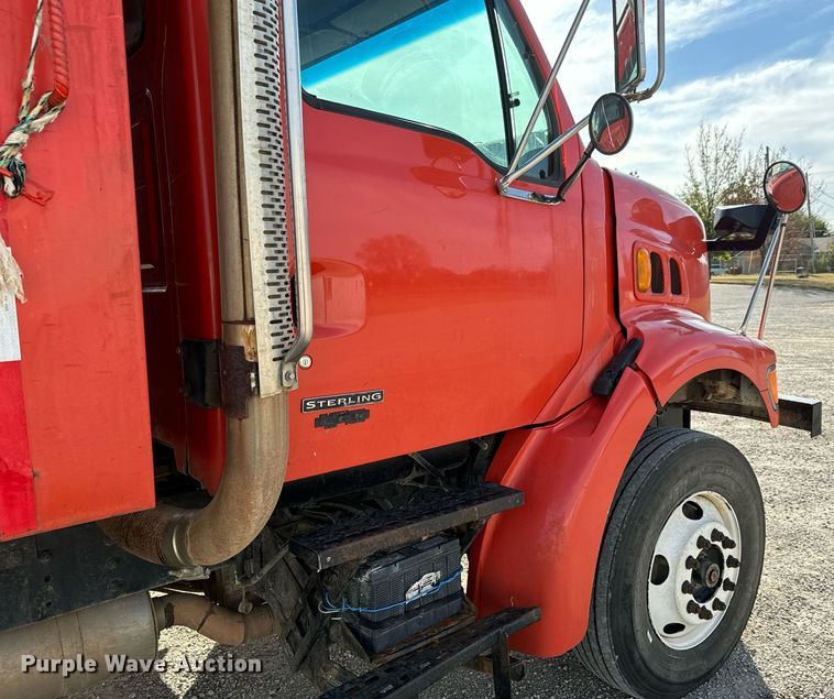 image for item MS9950 2001 Sterling LT7500 dump truck