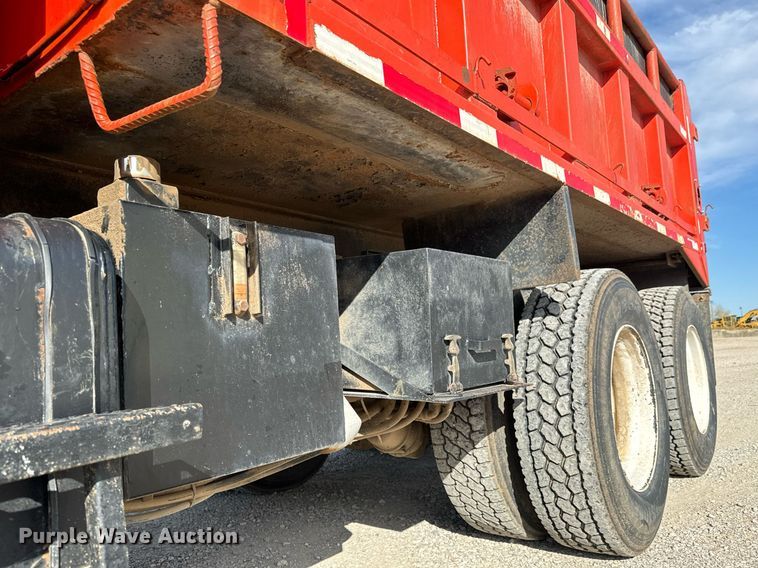 image for item MS9950 2001 Sterling LT7500 dump truck