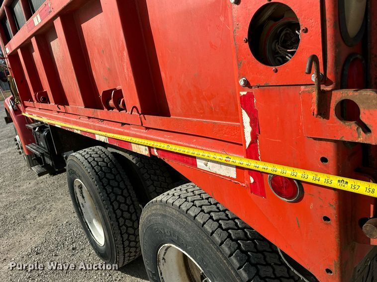 image for item MS9950 2001 Sterling LT7500 dump truck
