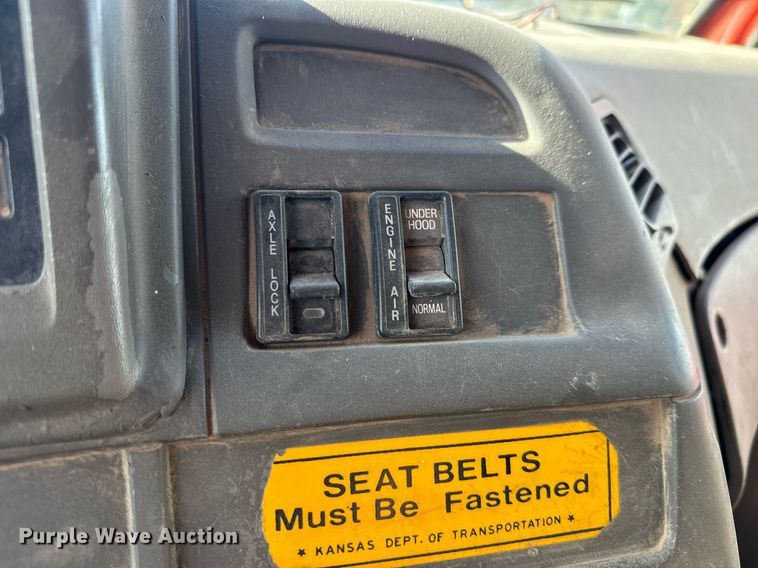 image for item MS9950 2001 Sterling LT7500 dump truck