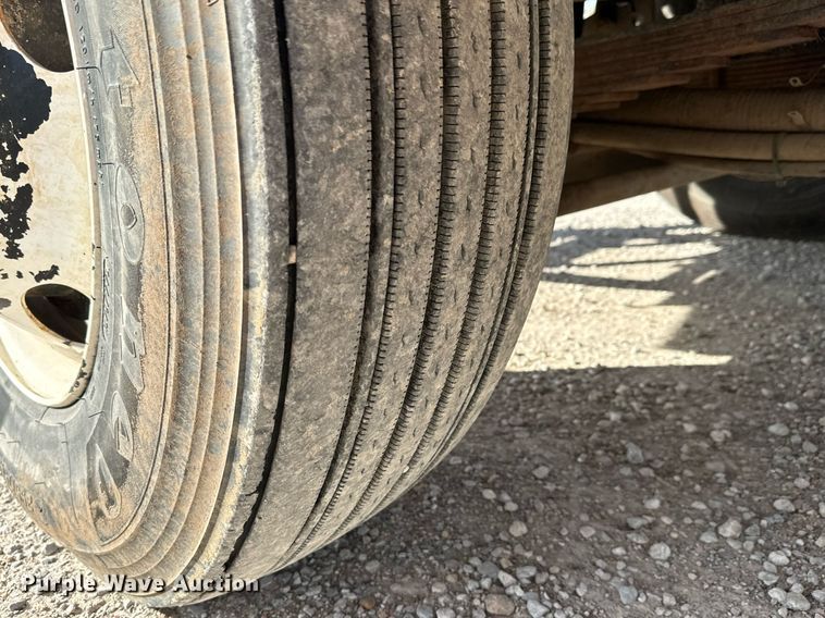 image for item MS9950 2001 Sterling LT7500 dump truck