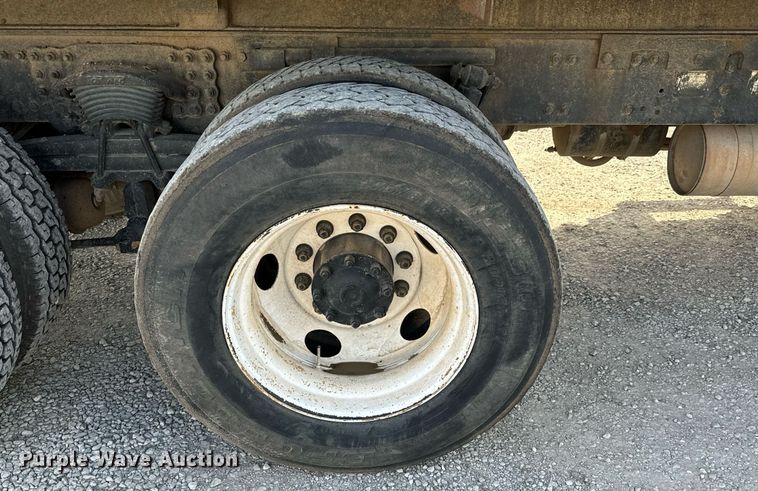 image for item MS9950 2001 Sterling LT7500 dump truck