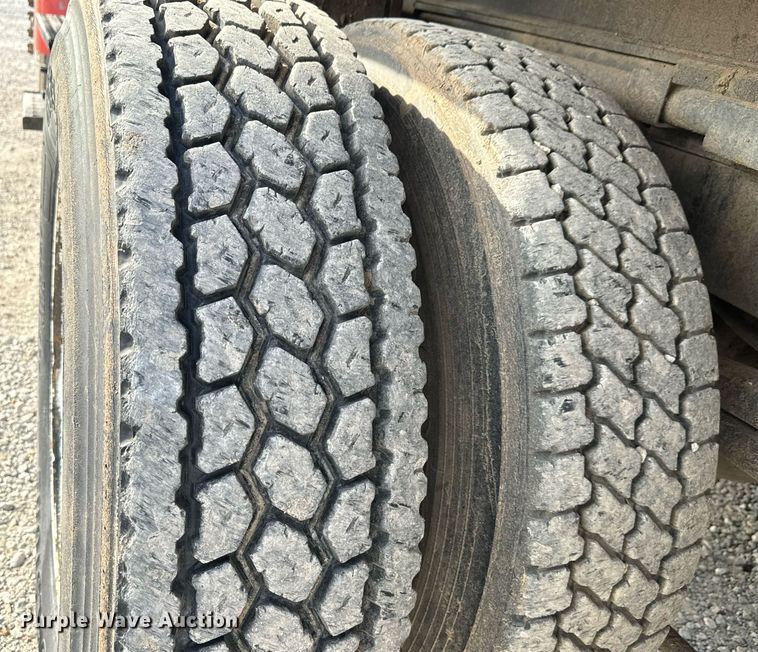 image for item MS9950 2001 Sterling LT7500 dump truck