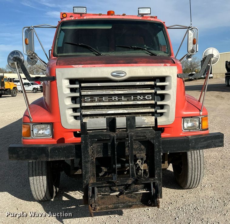image for item MS9951 2001 Sterling LT7500 dump truck