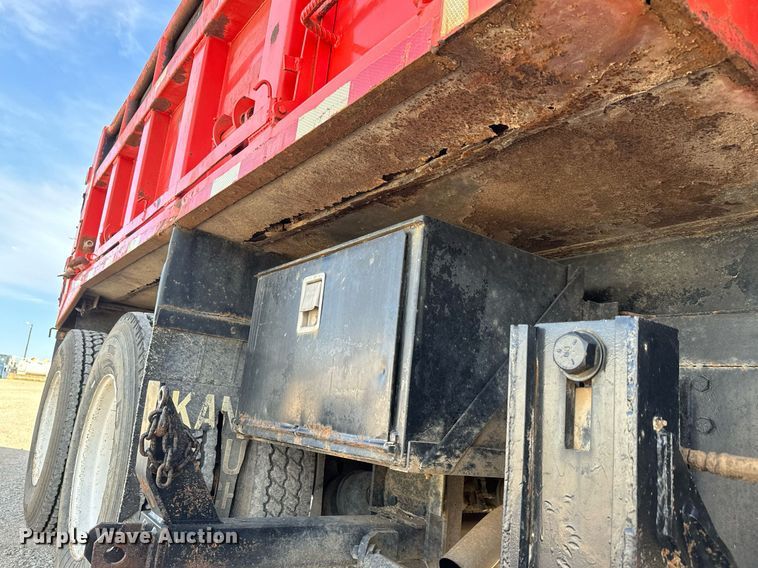 image for item MS9951 2001 Sterling LT7500 dump truck