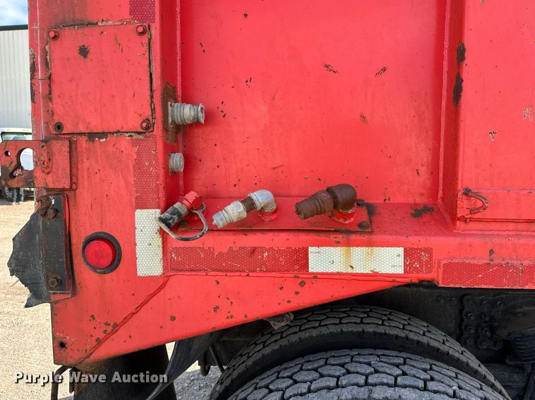 image for item MS9951 2001 Sterling LT7500 dump truck