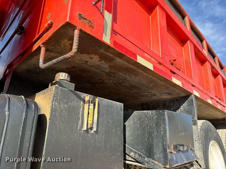 image for item MS9951 2001 Sterling LT7500 dump truck