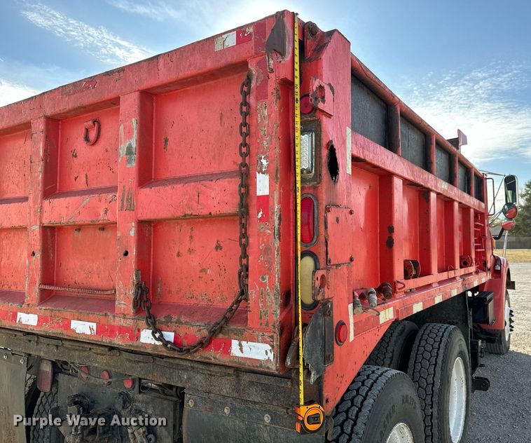 image for item MS9951 2001 Sterling LT7500 dump truck