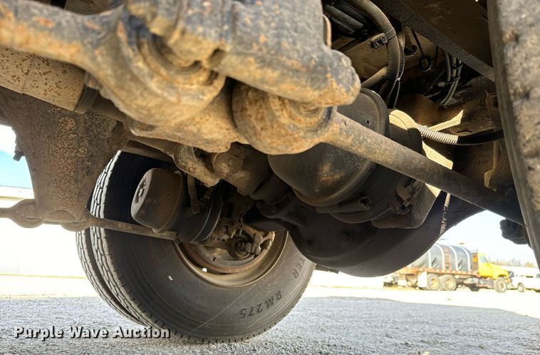 image for item MS9951 2001 Sterling LT7500 dump truck