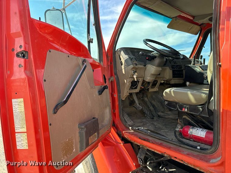 image for item MS9951 2001 Sterling LT7500 dump truck