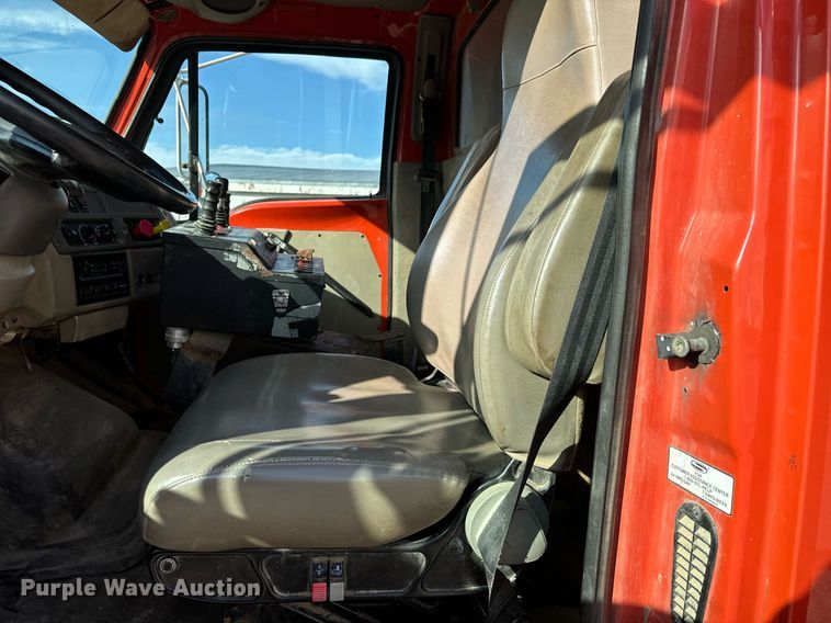 image for item MS9951 2001 Sterling LT7500 dump truck