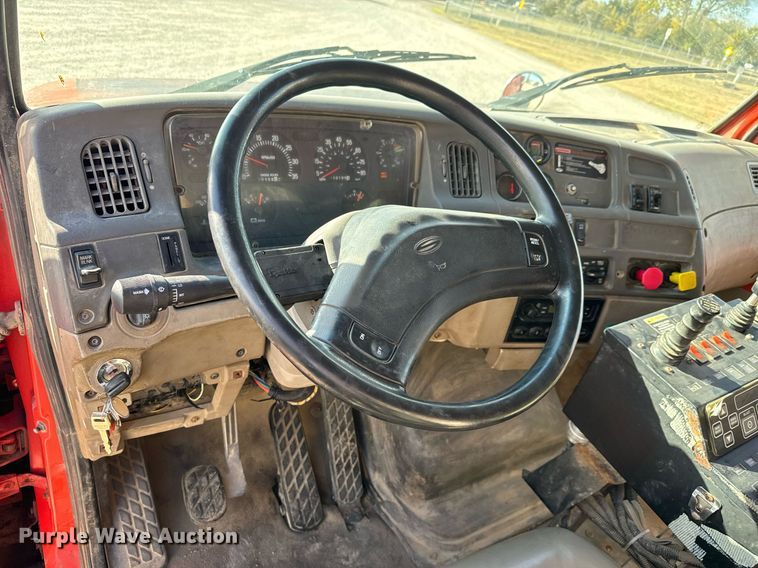 image for item MS9951 2001 Sterling LT7500 dump truck