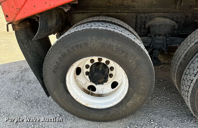 image for item MS9951 2001 Sterling LT7500 dump truck